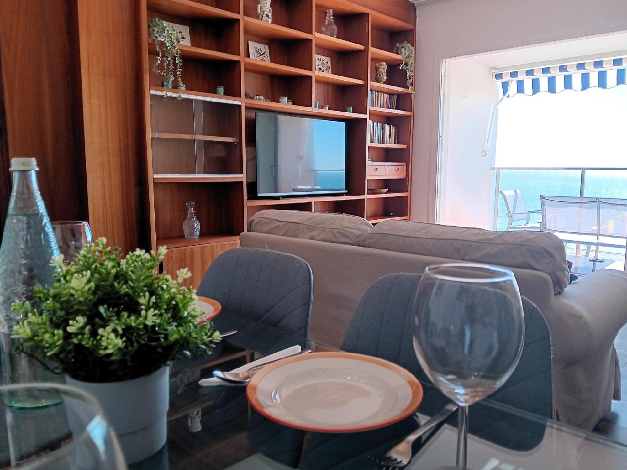 Alojamiento Iberia Playa Estepona Ngoại thất bức ảnh
